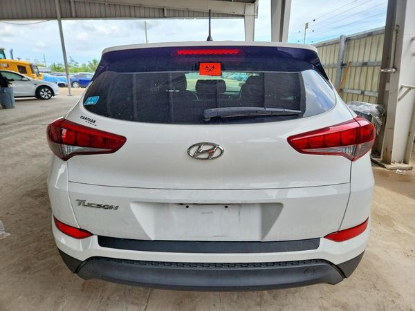 2018 HYUNDAI TUCSON SE Standard