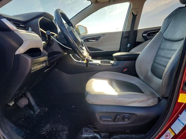 2019 TOYOTA RAV4