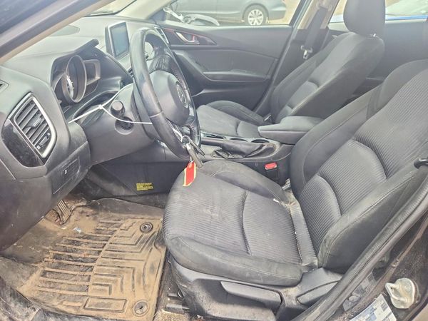 2015 MAZDA 3 Touring/GS — DENT