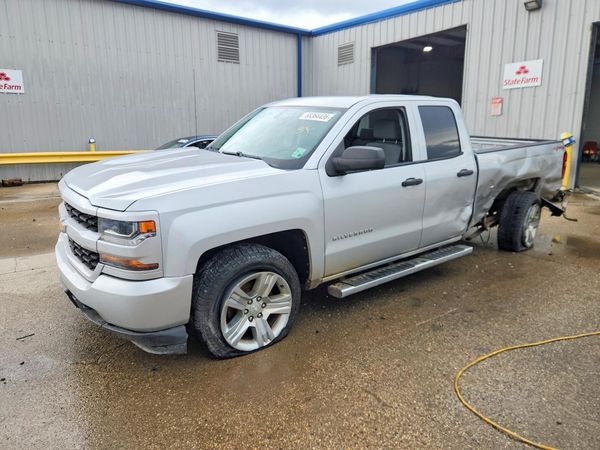 2017 CHEVROLET SILVERADO — DSFA — Front 3/4