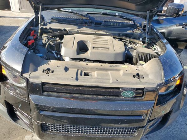 2025 LAND ROVER DEFENDER — Engine bay