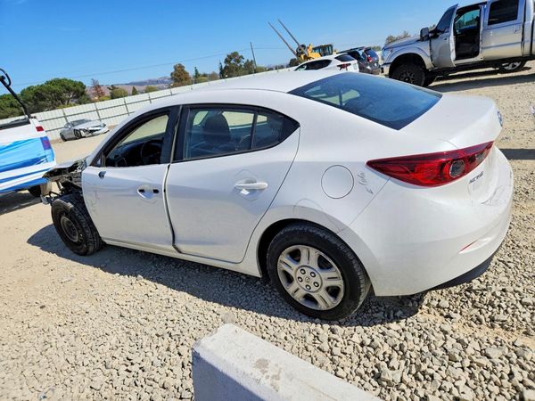 2018 MAZDA 3