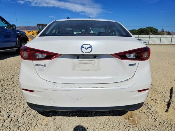 2018 MAZDA 3