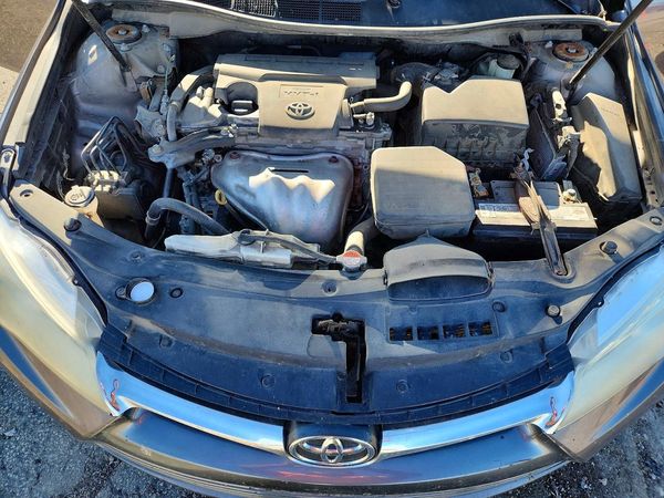 2016 TOYOTA CAMRY