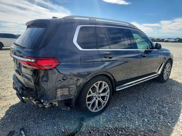2019 BMW X7