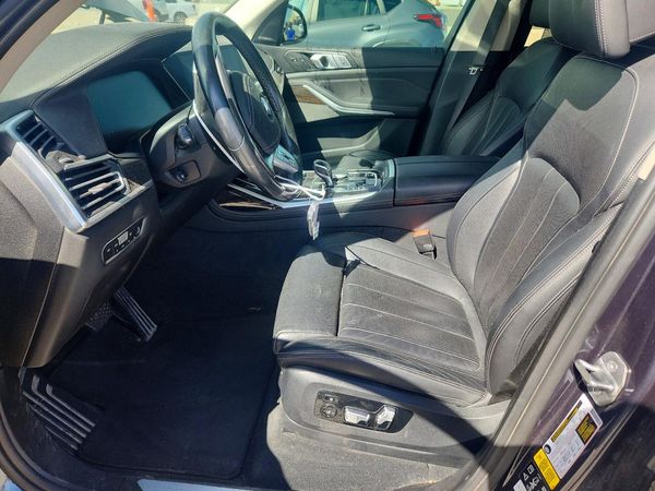 2019 BMW X7