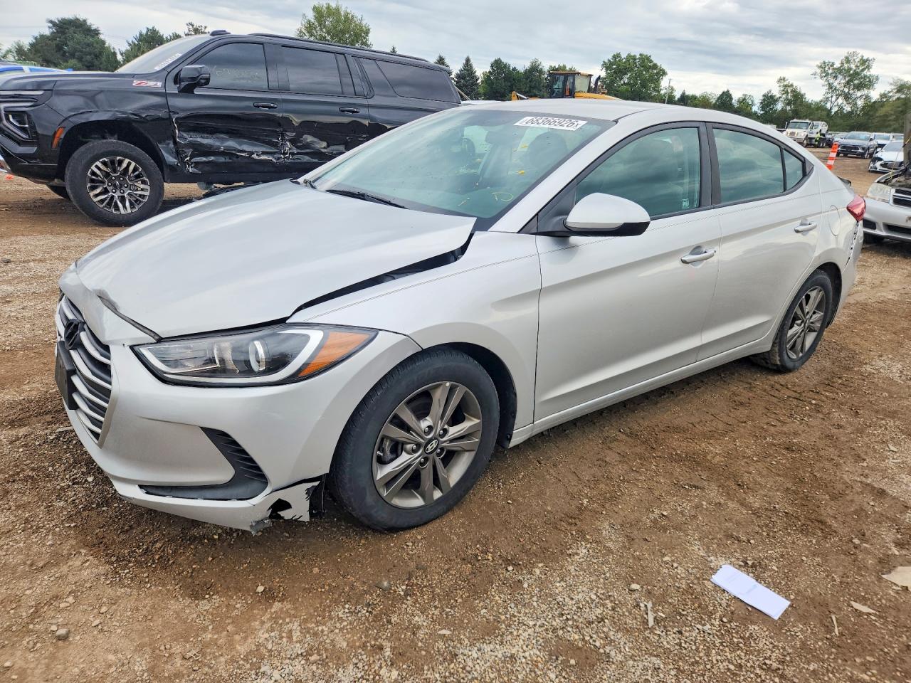 2017 HYUNDAI ELANTRA — Front 3/4