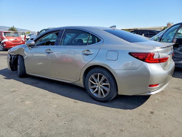 2017 LEXUS ES 300h — DSRA