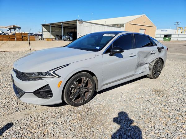 2022 KIA K5