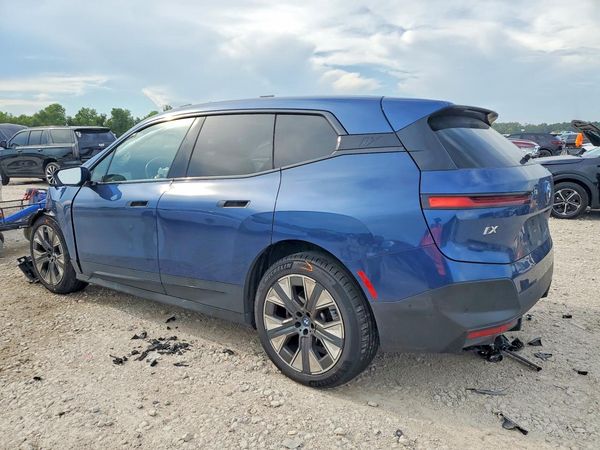 2022 BMW IX xDrive50i