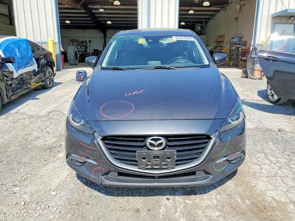 2018 MAZDA 3