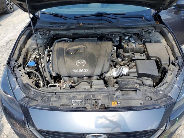 2018 MAZDA 3