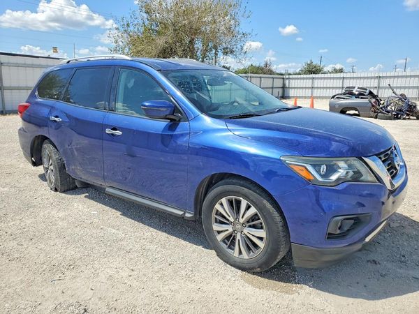 2019 NISSAN PATHFINDER — Passenger 3/4