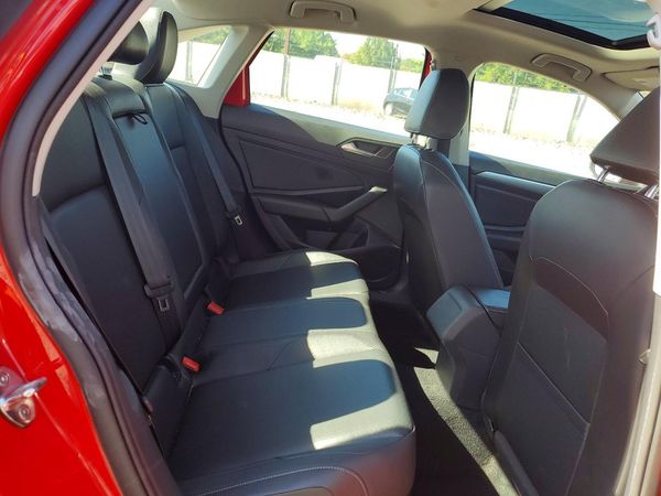 2019 VOLKSWAGEN JETTA S, SE, R-Line
