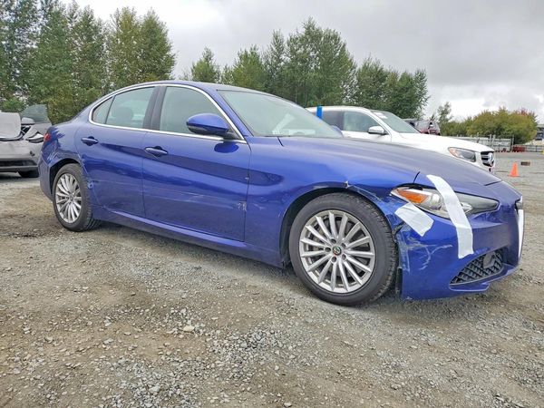 2021 ALFA ROMEO GIULIA RWD — Passenger 3/4