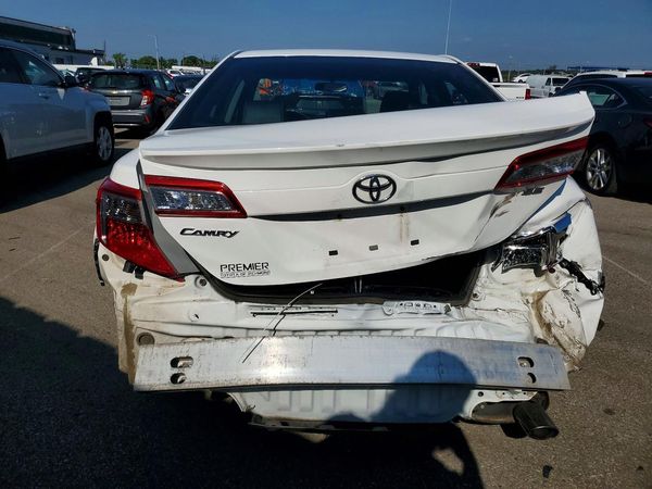 2014 TOYOTA CAMRY