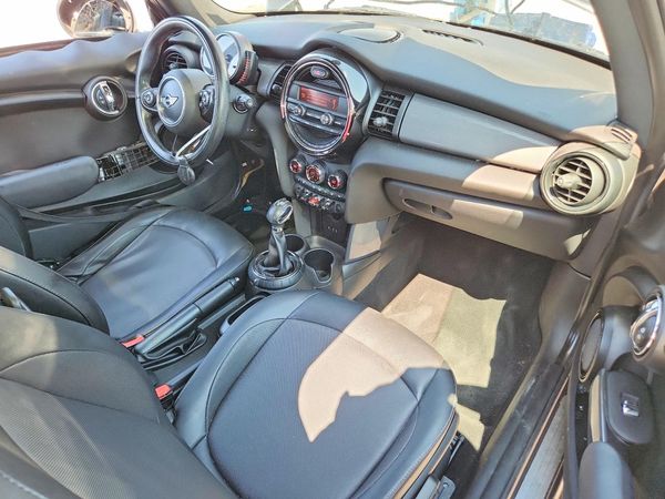 2015 MINI COOPER