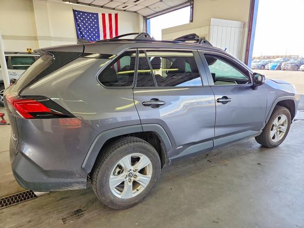 2021 TOYOTA RAV4 XLE HV
