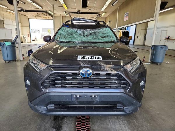2021 TOYOTA RAV4 XLE HV