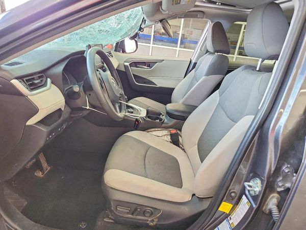 2021 TOYOTA RAV4 XLE HV