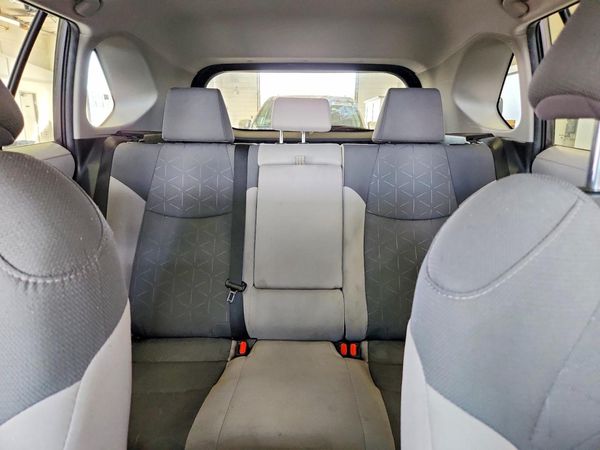 2021 TOYOTA RAV4 XLE HV