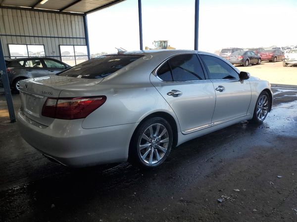 2012 LEXUS LS 460