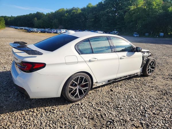 2023 BMW M550XI