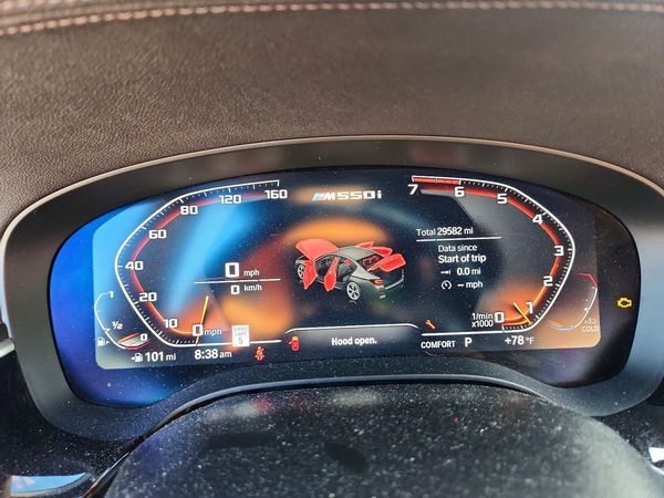 2023 BMW M550XI