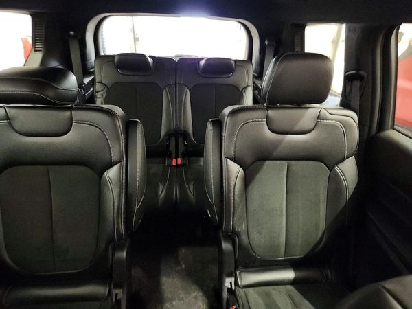 2023 JEEP GRAND CHEROKEE Laredo, Altitude — SUVN