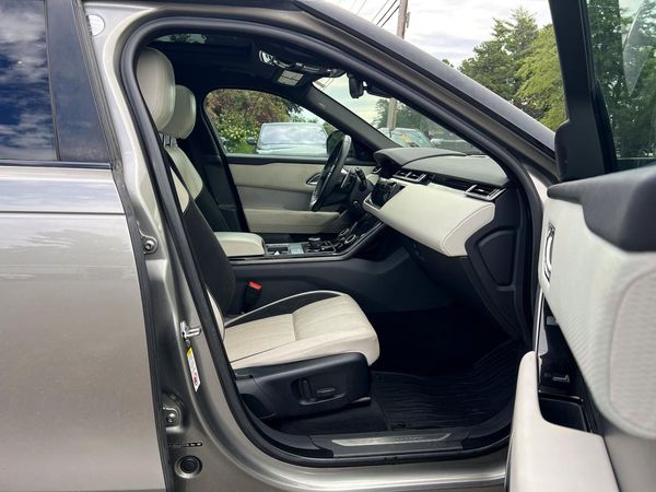 2018 LAND ROVER RANGE ROVER VELAR R-Dynamic SE