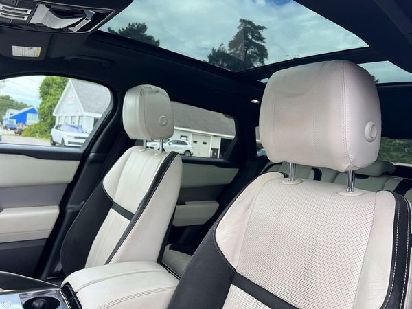 2018 LAND ROVER RANGE ROVER VELAR R-Dynamic SE