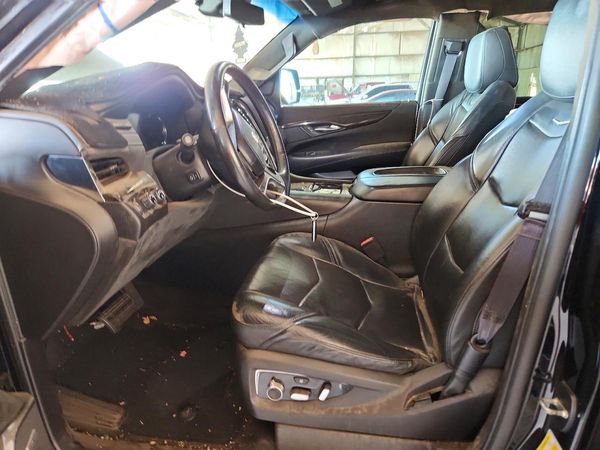 2017 CADILLAC ESCALADE Platinum — DENT