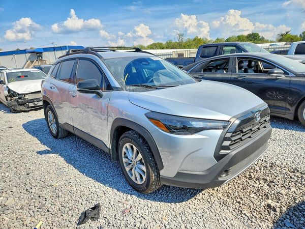 2026 TOYOTA COROLLA CROSS LE — Passenger 3/4