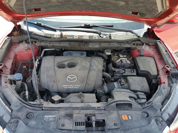2016 MAZDA CX-5 Sport/GX — Engine bay