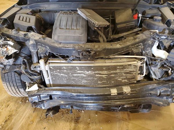 2016 CHEVROLET EQUINOX LT — Engine bay