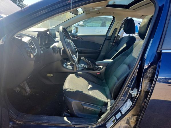 2015 MAZDA 3 Touring/GS — DENT