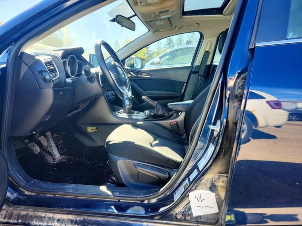 2015 MAZDA 3 Touring/GS — WLDM