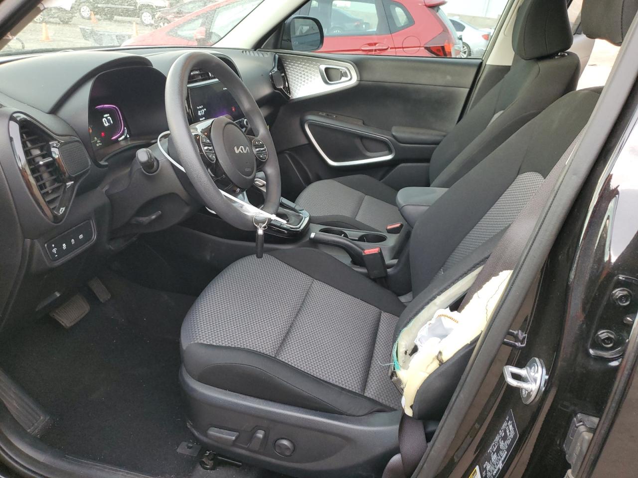 2024 KIA SOUL LX, S