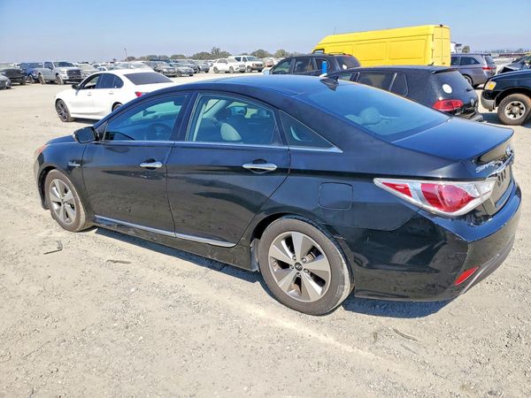 2012 HYUNDAI SONATA Middle level