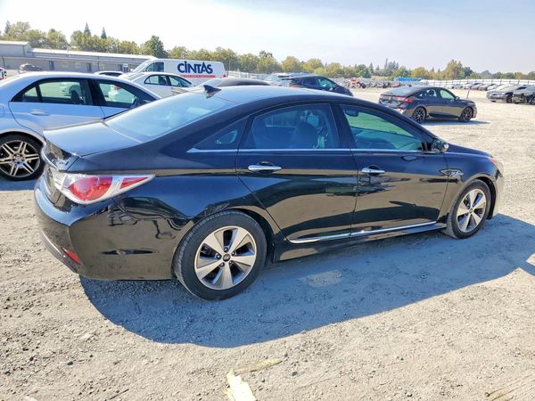 2012 HYUNDAI SONATA Middle level