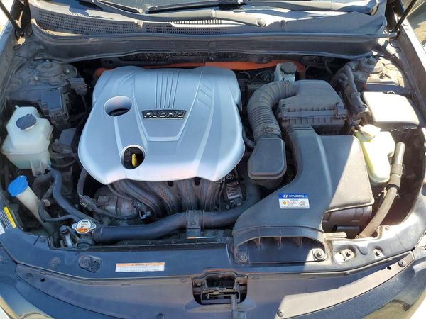 2012 HYUNDAI SONATA Middle level