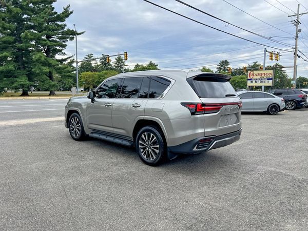 2023 LEXUS LX 600