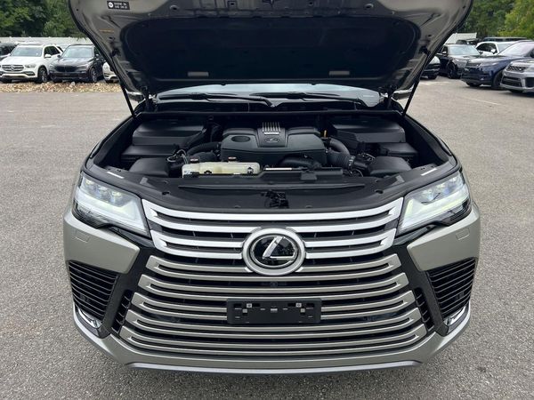 2023 LEXUS LX 600