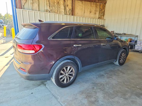 2016 KIA SORENTO L / LX