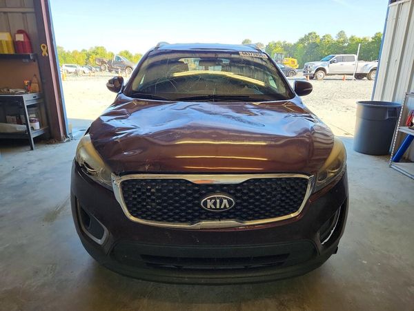2016 KIA SORENTO L / LX