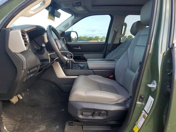 2022 TOYOTA TUNDRA Limited — DENT