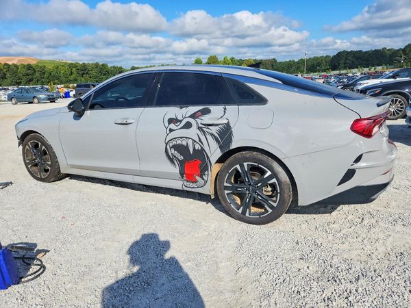 2022 KIA K5