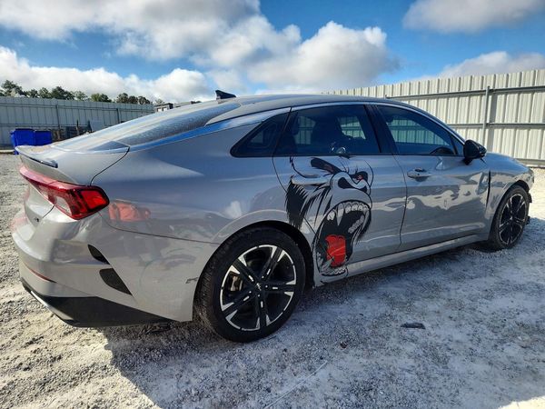 2022 KIA K5