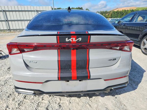 2022 KIA K5