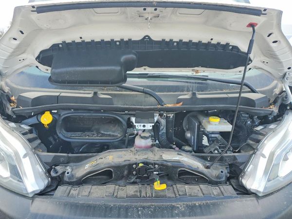 2024 RAM PROMASTER 3500 — Engine bay